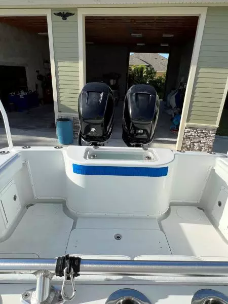 2016 Yellowfin Center Console