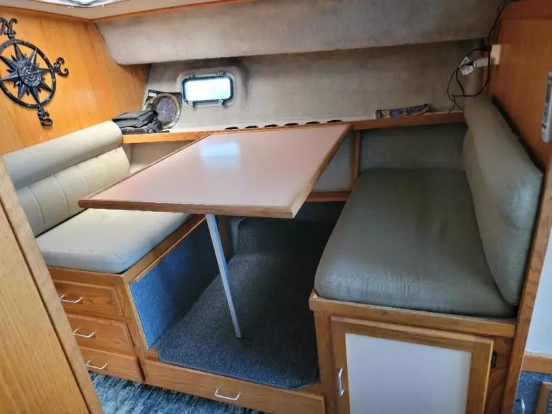 1986 Silverton Flybridge Convertible