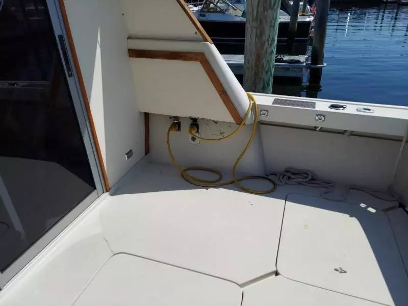 1986 Silverton Flybridge Convertible