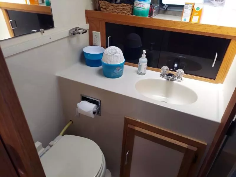 1986 Silverton Flybridge Convertible