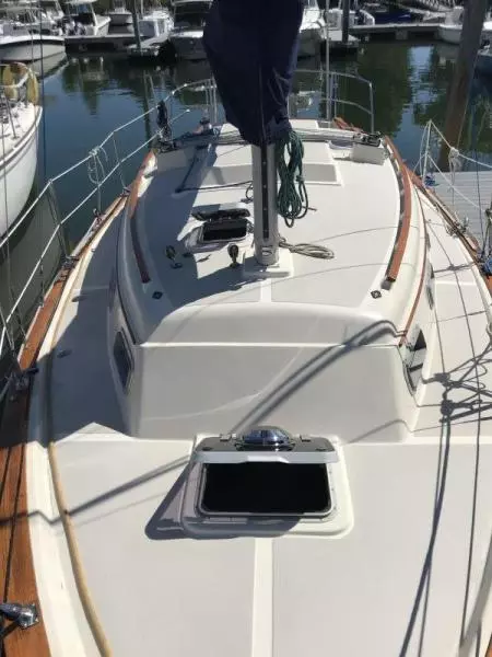 1986 Island Packet 27