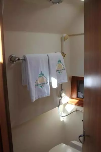 2006 Mainship 34 Pilot Sedan Rum Runner