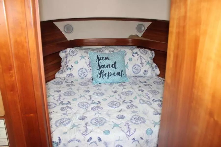 2006 Mainship 34 Pilot Sedan Rum Runner