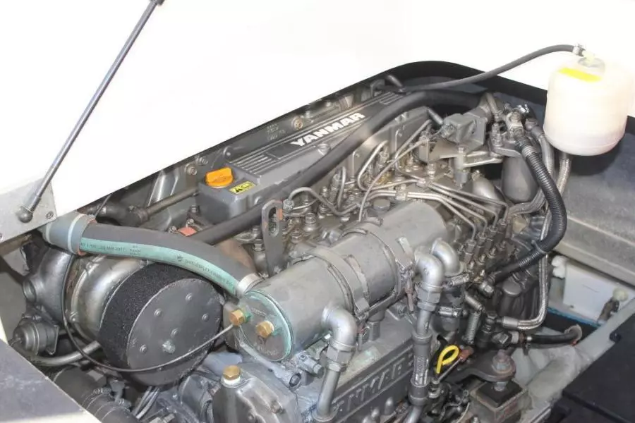 2006 Mainship 34 Pilot Sedan Rum Runner