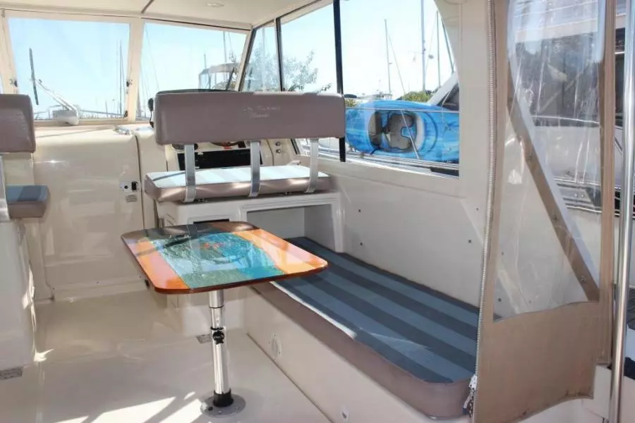 2006 Mainship 34 Pilot Sedan Rum Runner