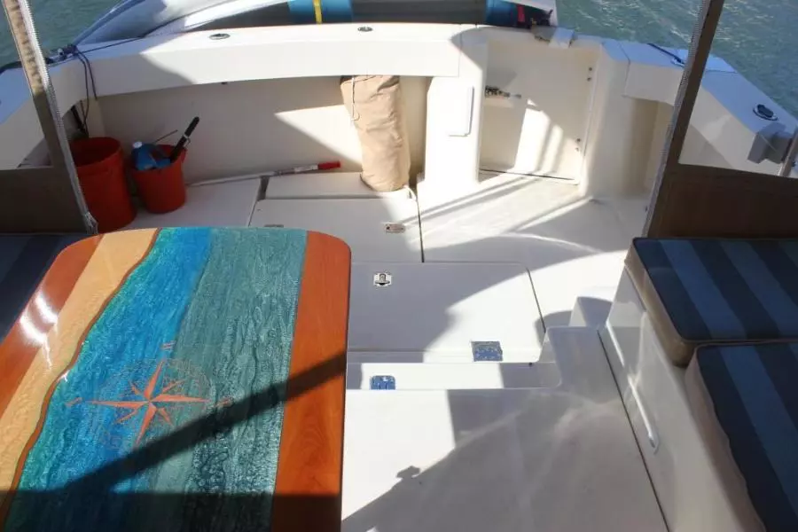 2006 Mainship 34 Pilot Sedan Rum Runner