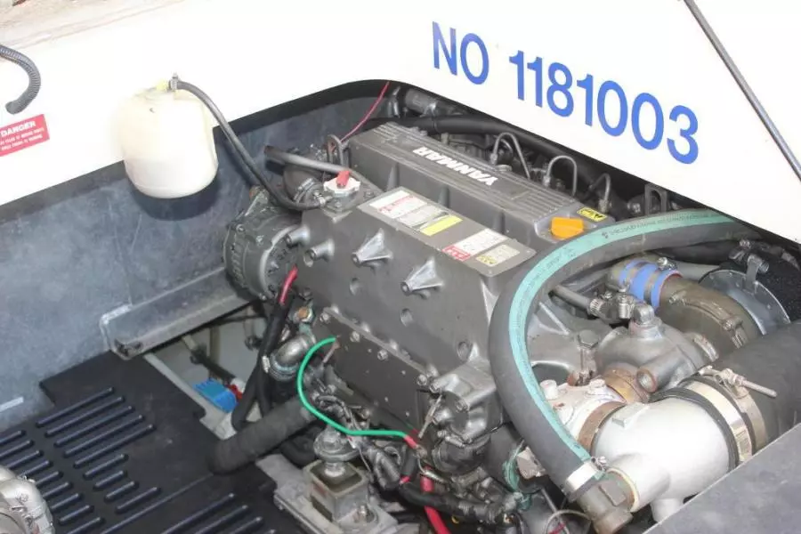 2006 Mainship 34 Pilot Sedan Rum Runner