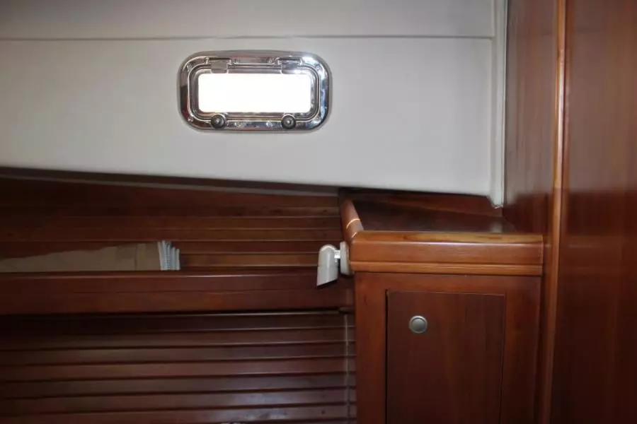 2006 Mainship 34 Pilot Sedan Rum Runner