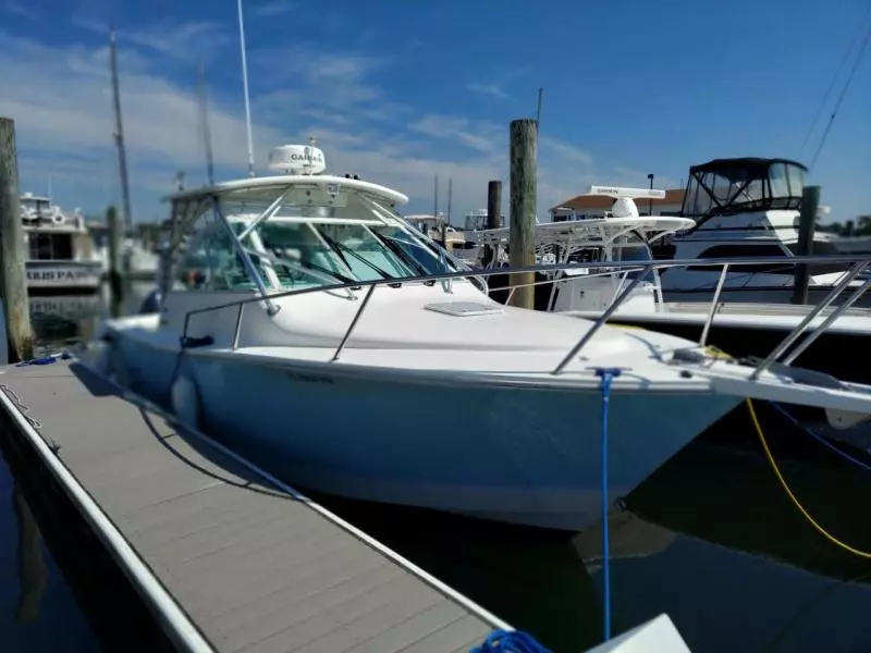 2010 Regulator 30' Express