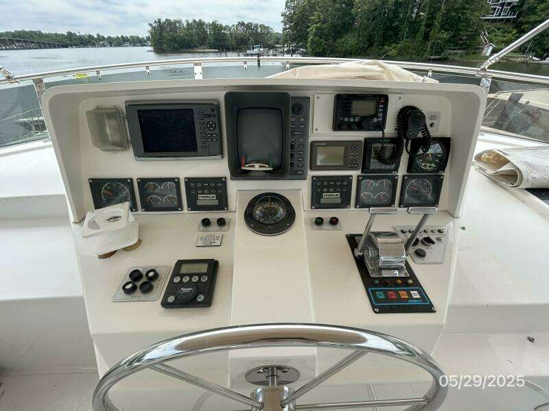 58' West Bay flybridge helm2