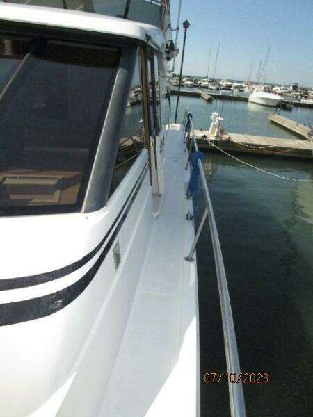 58' West Bay port side deck1