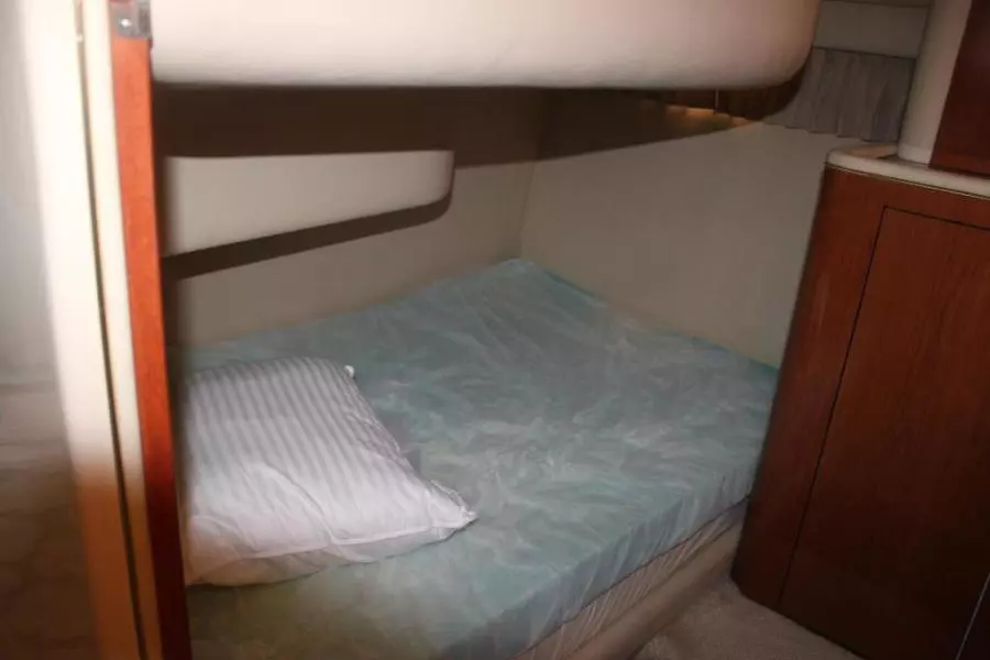 2002 Sea Ray 450 Express Bridge