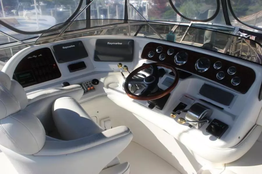 2002 Sea Ray 450 Express Bridge