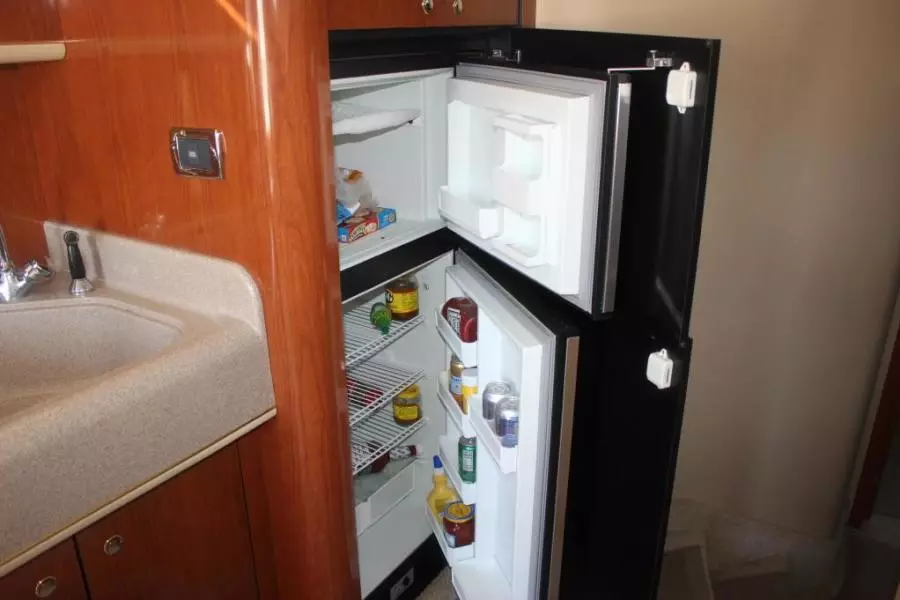 2002 Sea Ray 450 Express Bridge