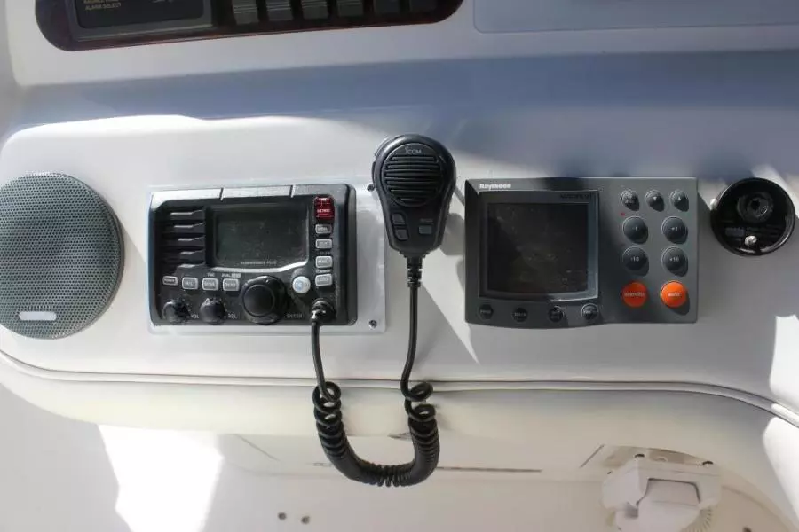 2002 Sea Ray 450 Express Bridge