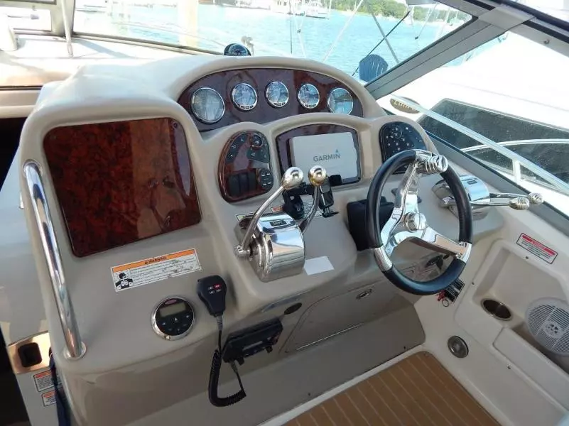 2006 Sea Ray 320 Sundancer