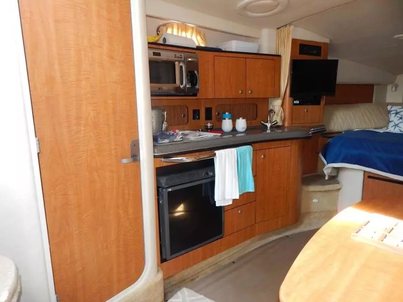 2006 Sea Ray 320 Sundancer