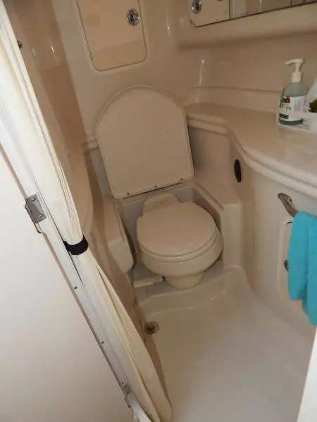 2006 Sea Ray 320 Sundancer