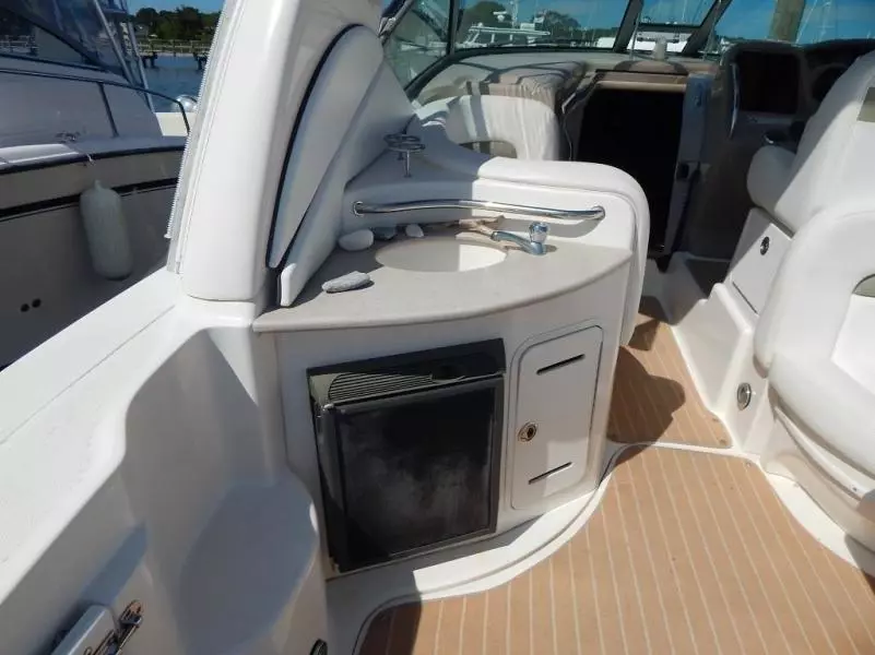 2006 Sea Ray 320 Sundancer