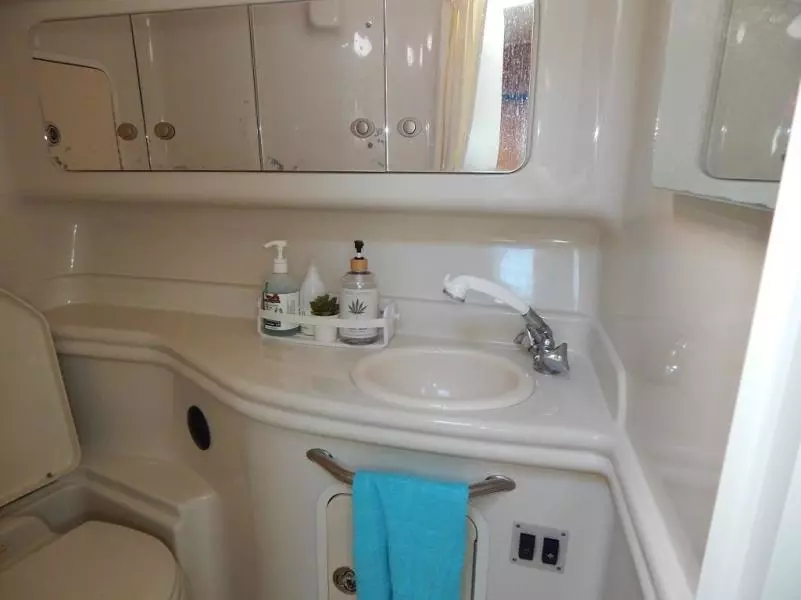 2006 Sea Ray 320 Sundancer