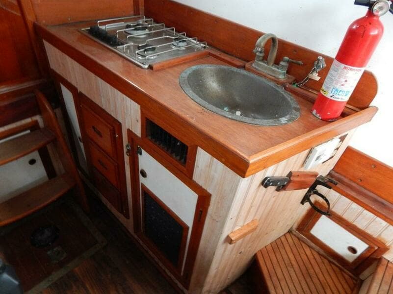 1983 Crosby Cruising Tug