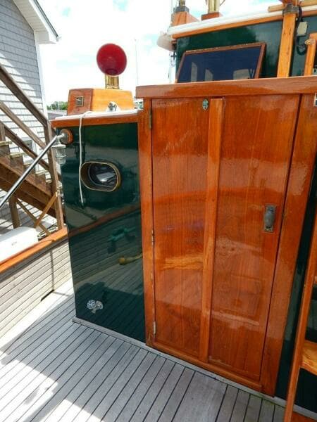 1983 Crosby Cruising Tug