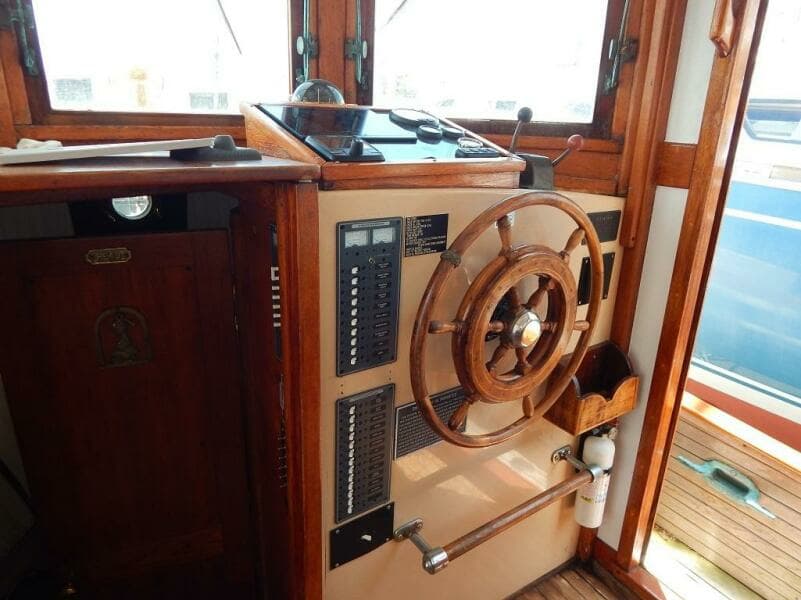 1983 Crosby Cruising Tug