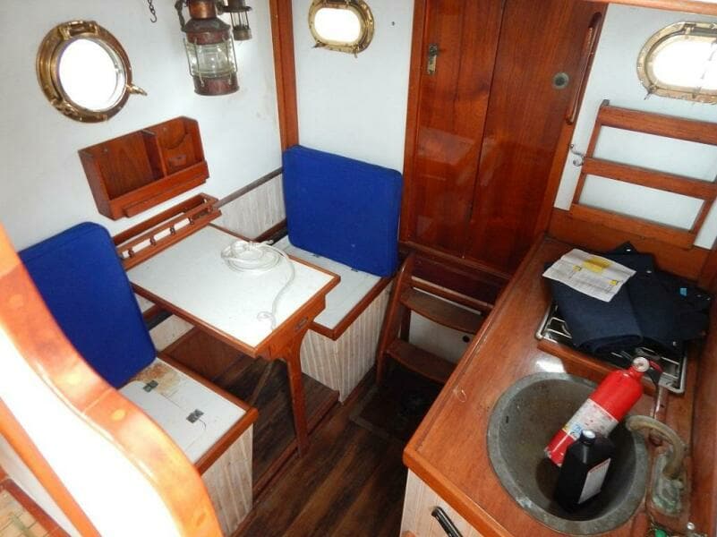 1983 Crosby Cruising Tug