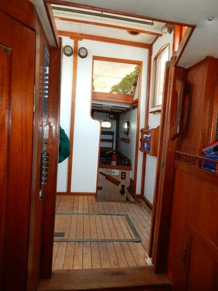 1983 Crosby Cruising Tug