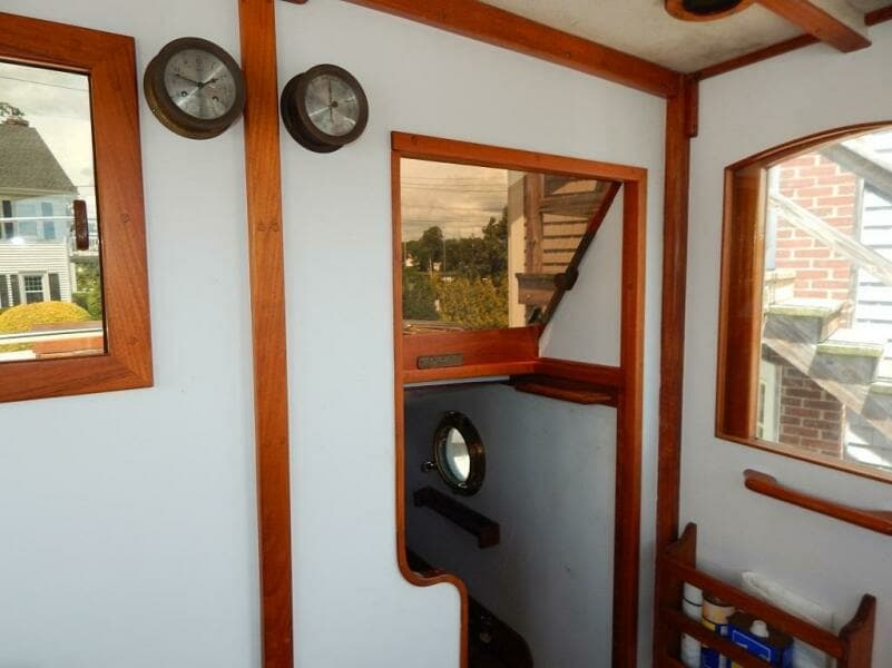 1983 Crosby Cruising Tug