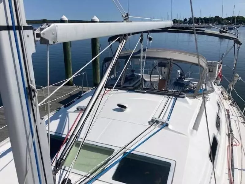 2007 Beneteau 373