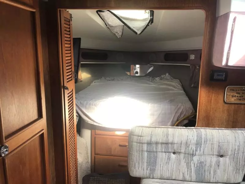 1986 Cruisers Esprit 3370