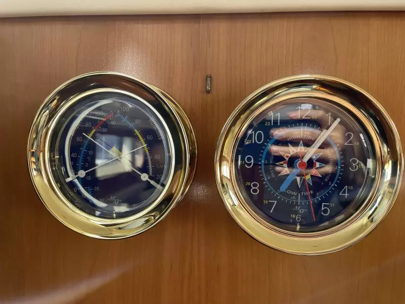 2001 Carver 396 Motor Yacht