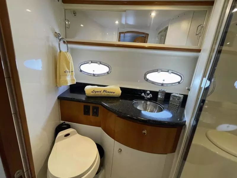 2001 Carver 396 Motor Yacht