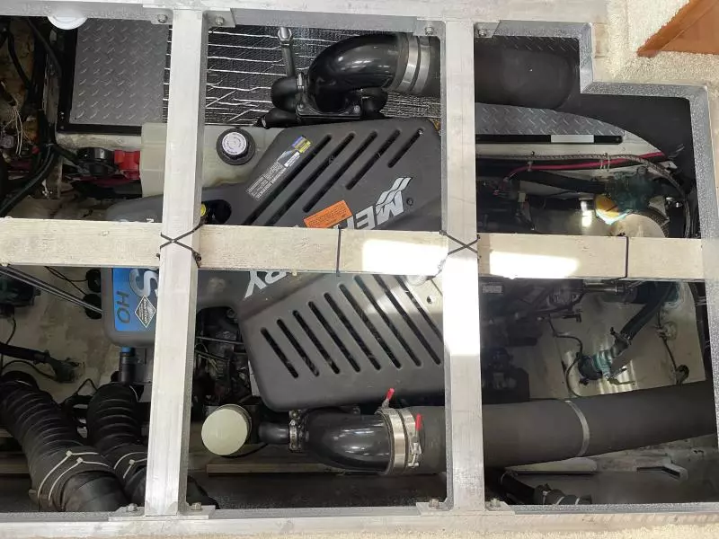 2001 Carver 396 Motor Yacht