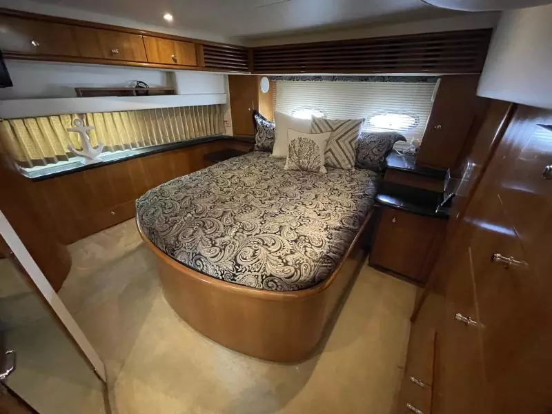 2001 Carver 396 Motor Yacht