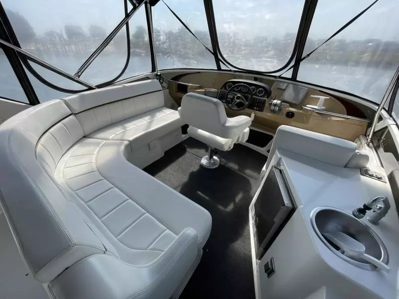 2001 Carver 396 Motor Yacht