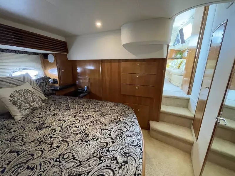 2001 Carver 396 Motor Yacht