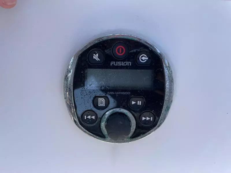 2011 Regal 2700 Bowrider