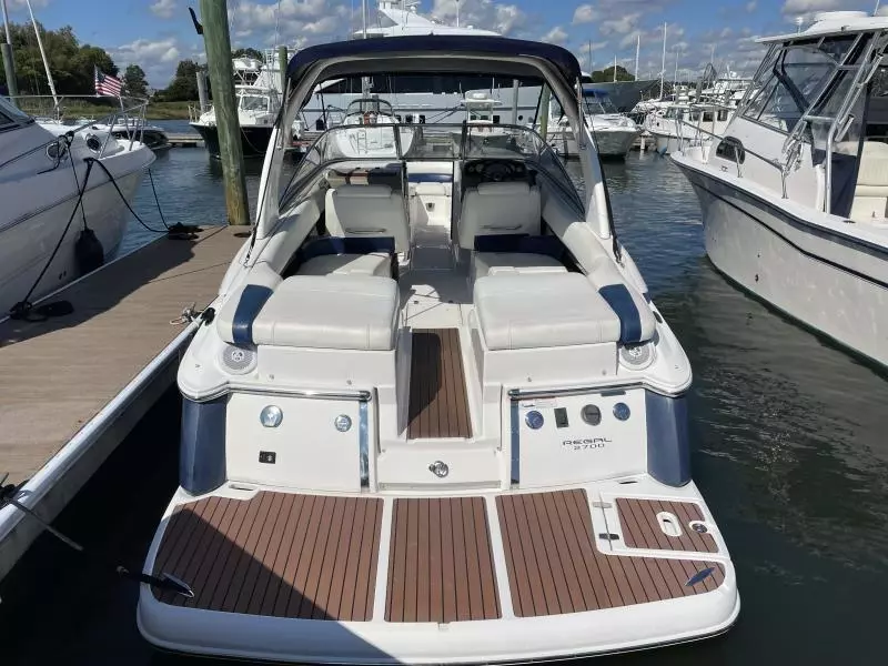 2011 Regal 2700 Bowrider