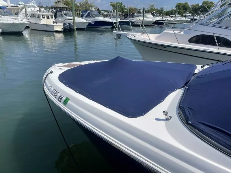 2011 Regal 2700 Bowrider