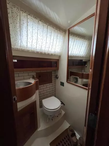 1989 Hans Christian Christian 48