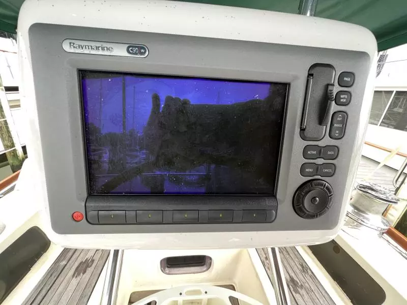 1989 Hans Christian Christian 48