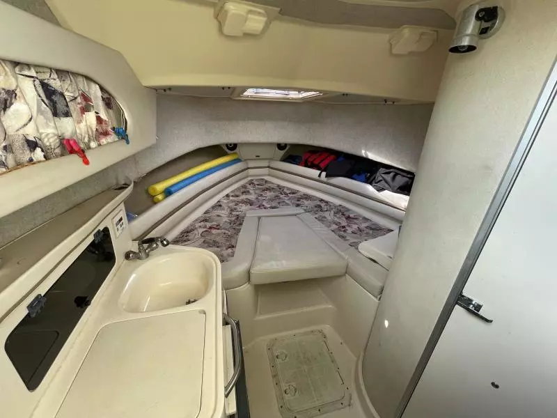 1999 Grady-White 300 Marlin