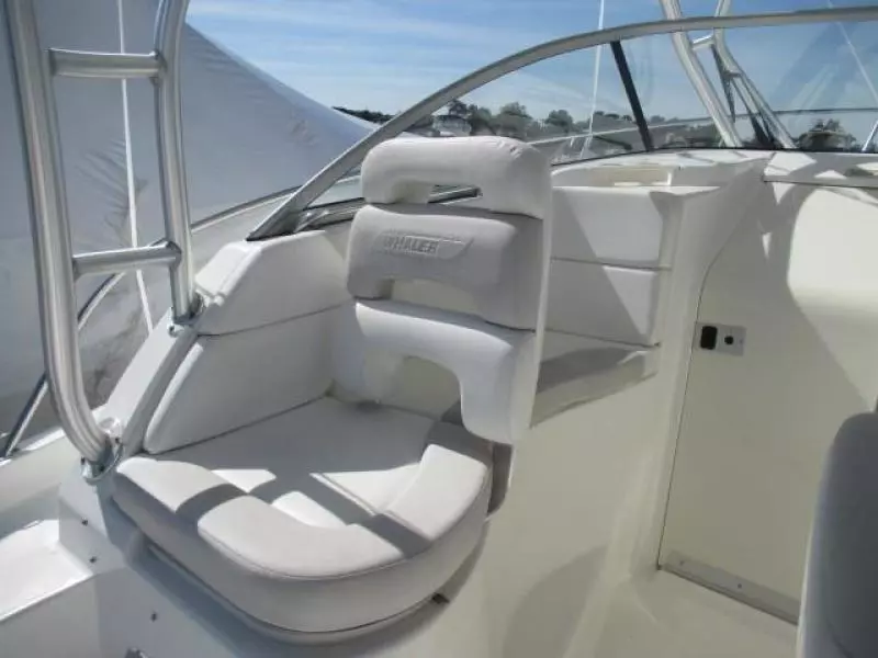 2006 Boston Whaler 285 Conquest
