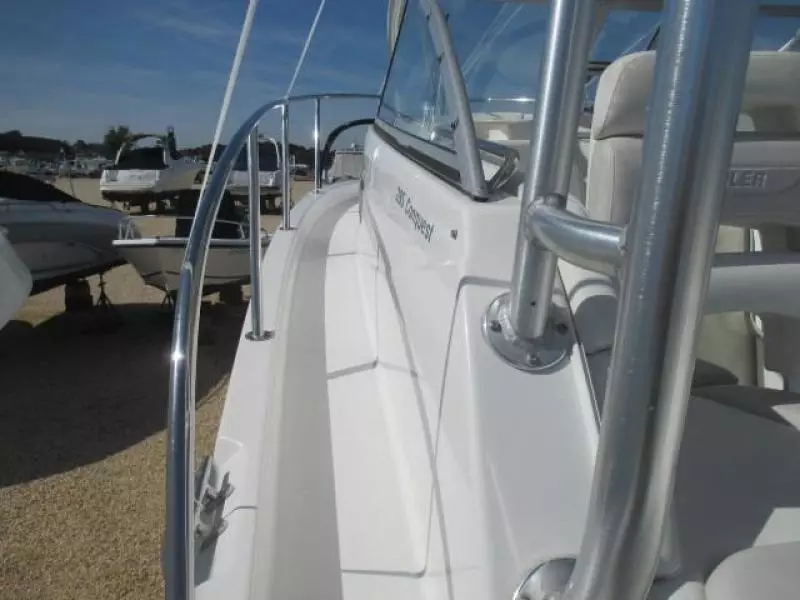 2006 Boston Whaler 285 Conquest