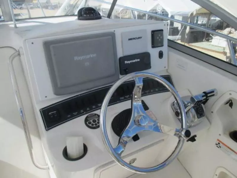 2006 Boston Whaler 285 Conquest