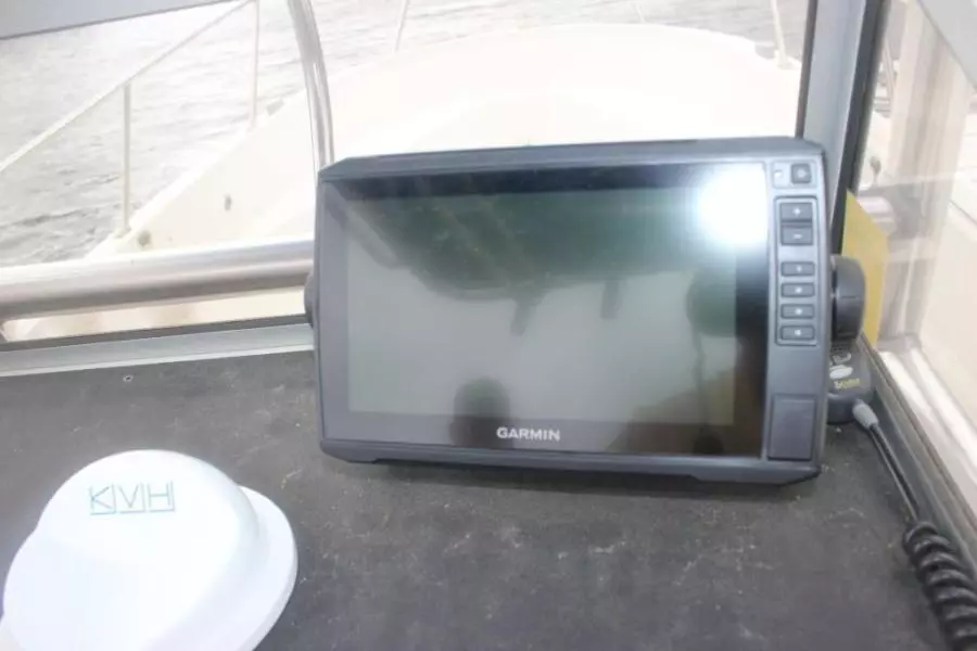 1989 Boston Whaler 25 Outrage