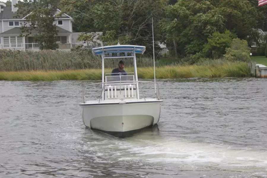 1989 Boston Whaler 25 Outrage