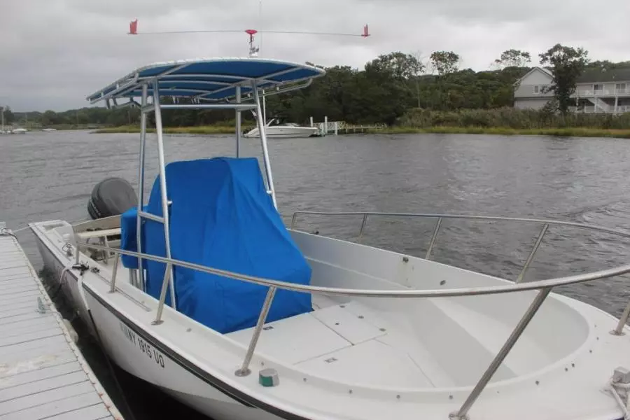 1989 Boston Whaler 25 Outrage